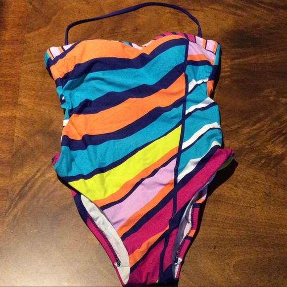 $153 MSRP NWOT Trina Turk Catch A Wave Removable Halter Strap One Piece Swimsuit - Picture 8 of 17